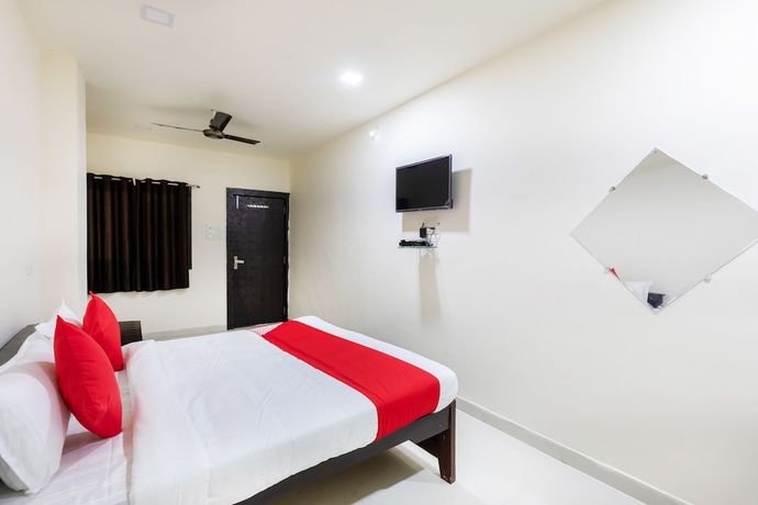 Imagen de la habitación del Hotel OYO 40682 Lake City Pride. Foto 4