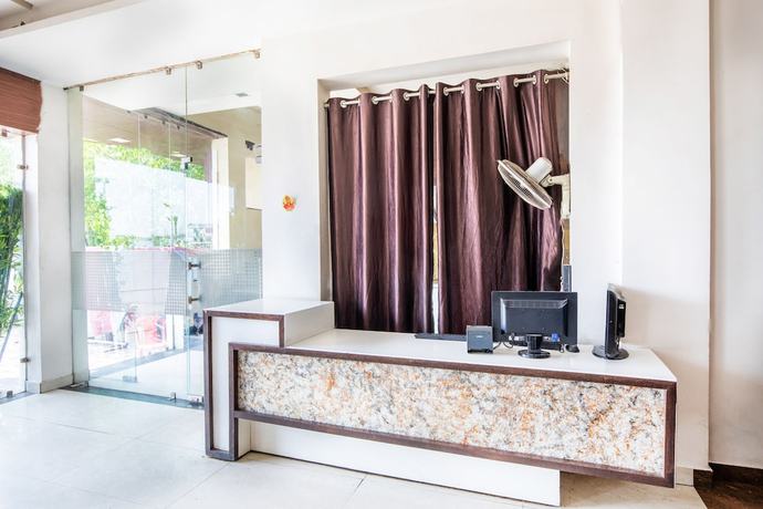 Imagen de los interiores del Hotel OYO 40682 Lake City Pride. Foto 18