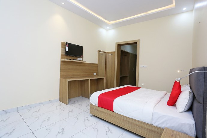 Imagen de la habitación del Hotel OYO 41721 Lal Havelii. Foto 8