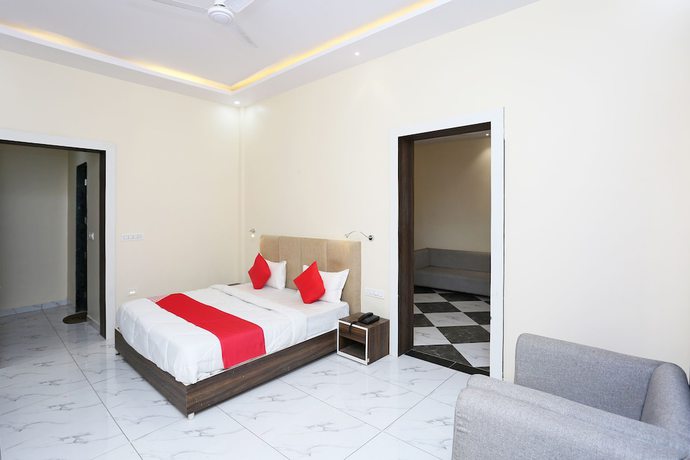 Imagen de la habitación del Hotel OYO 41721 Lal Havelii. Foto 15