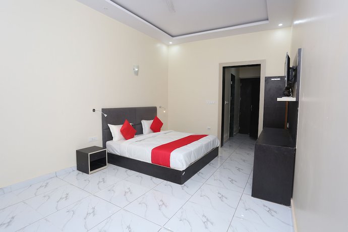 Imagen de la habitación del Hotel OYO 41721 Lal Havelii. Foto 16