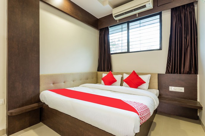Imagen de la habitación del Hotel OYO 42084 Rajshahi Resort And Marriage Garden. Foto 6