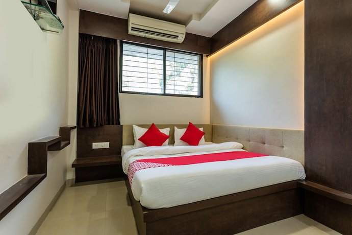 Imagen de la habitación del Hotel OYO 42084 Rajshahi Resort And Marriage Garden. Foto 7