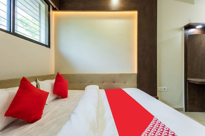 Imagen de la habitación del Hotel OYO 42084 Rajshahi Resort And Marriage Garden. Foto 13