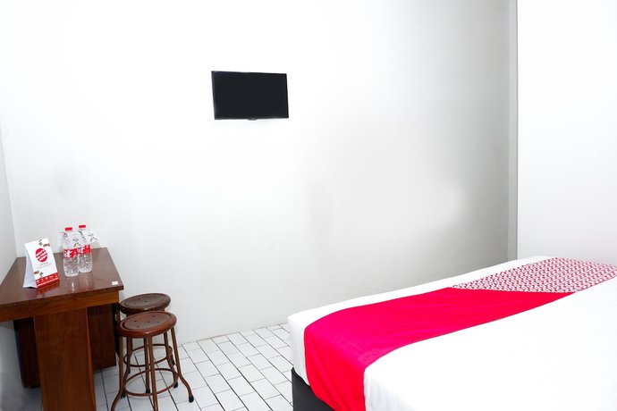 Imagen de la habitación del Hotel OYO 422 Achterhuis Guesthouse. Foto 15