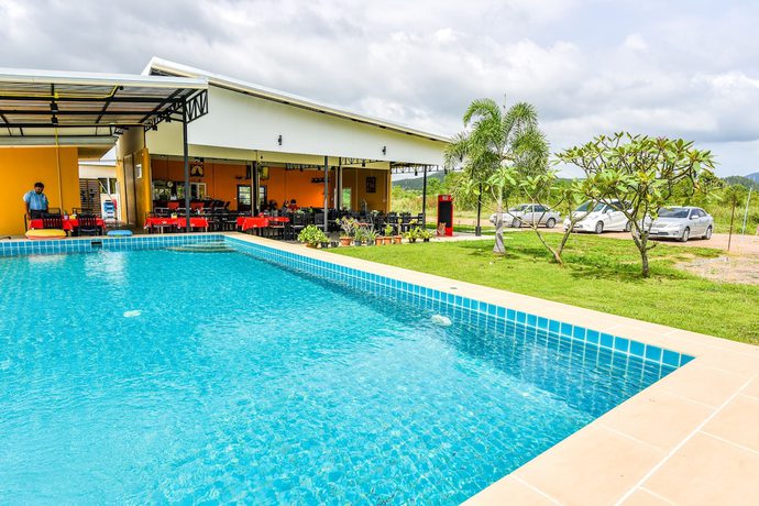 Imagen de la piscina del Hotel OYO 429 Billabong Resort Cha Am. Foto 18