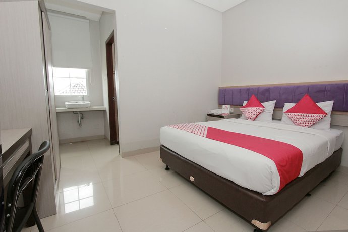 Imagen de la habitación del Hotel OYO 432 Kosotel. Foto 3