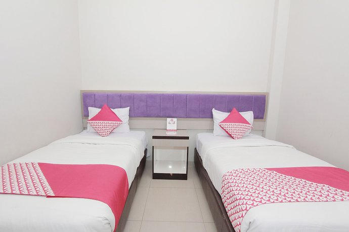 Imagen de la habitación del Hotel OYO 432 Kosotel. Foto 8