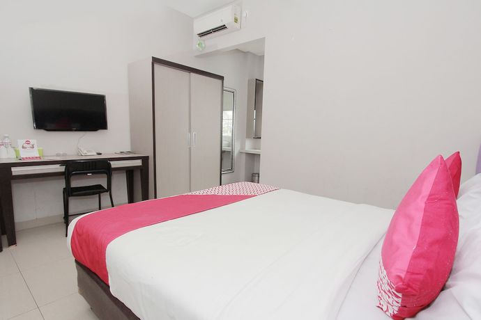 Imagen de la habitación del Hotel OYO 432 Kosotel. Foto 9