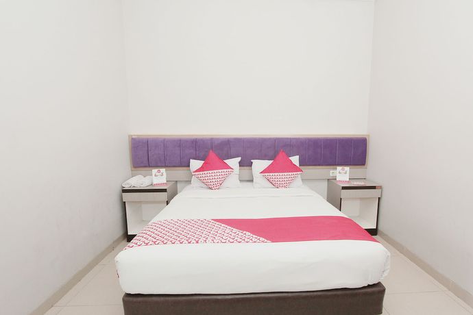 Imagen de la habitación del Hotel OYO 432 Kosotel. Foto 11