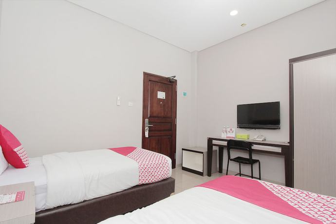 Imagen de la habitación del Hotel OYO 432 Kosotel. Foto 14