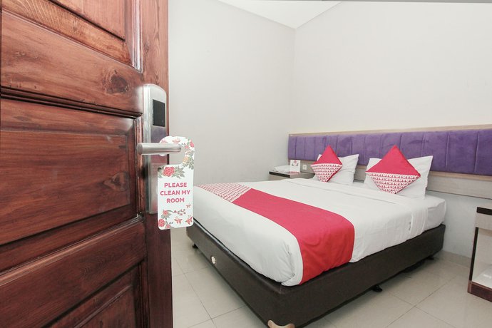 Imagen de la habitación del Hotel OYO 432 Kosotel. Foto 15