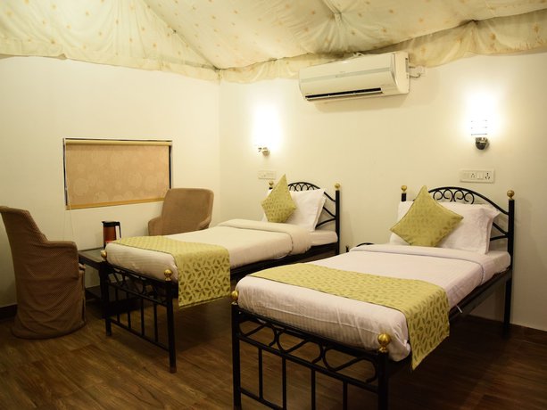 Imagen de la habitación del Hotel OYO 4353 Aravali Tent Resort. Foto 12