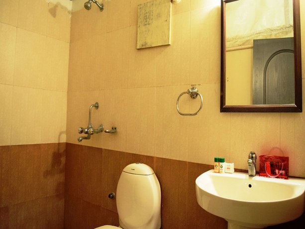 Imagen de la habitación del Hotel OYO 4353 Aravali Tent Resort. Foto 15