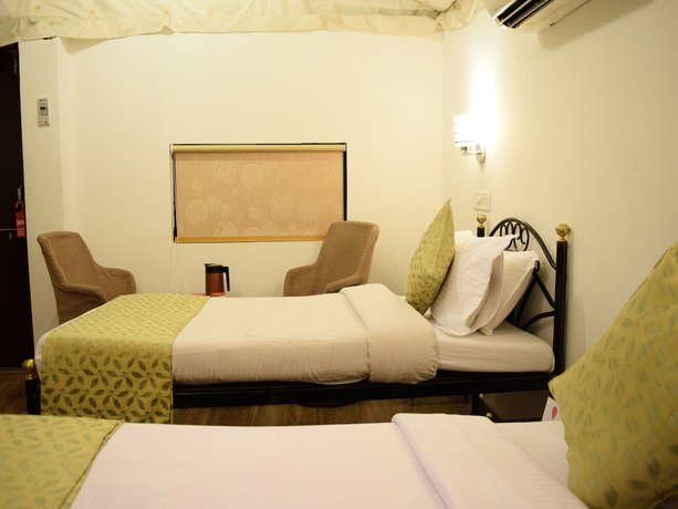 Imagen de la habitación del Hotel OYO 4353 Aravali Tent Resort. Foto 16