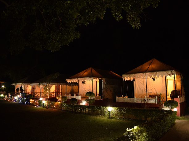 Imagen general del Hotel OYO 4353 Aravali Tent Resort. Foto 3