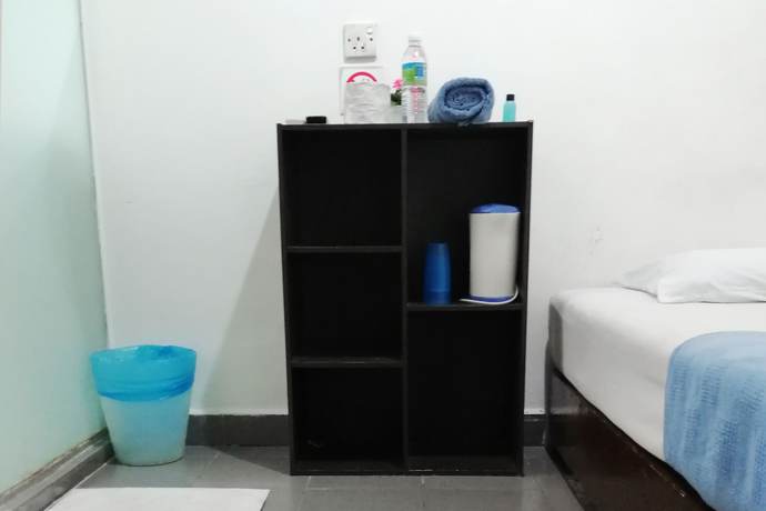 Imagen de la habitación del Hotel OYO 43927 Sassana. Foto 3
