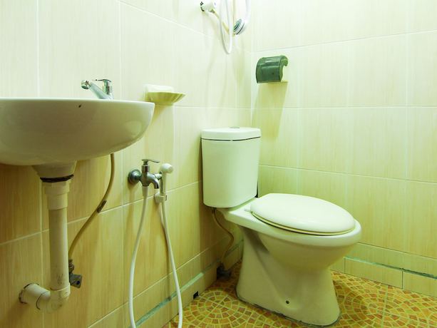 Imagen de la habitación del Hotel OYO 43962 Ezzy In. Foto 2