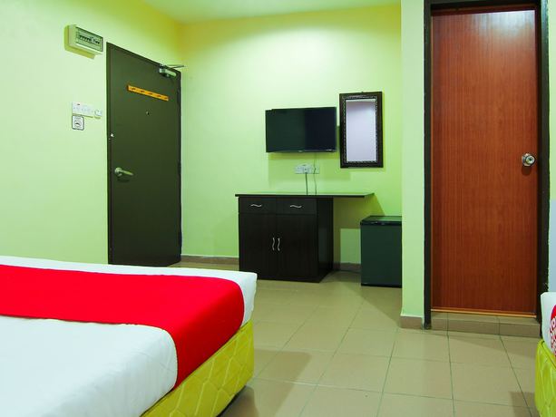 Imagen de la habitación del Hotel OYO 43962 Ezzy In. Foto 16