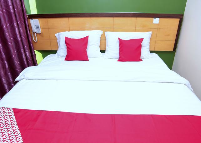 Imagen de la habitación del Hotel OYO 44054 Holiday Mansion Inn. Foto 7