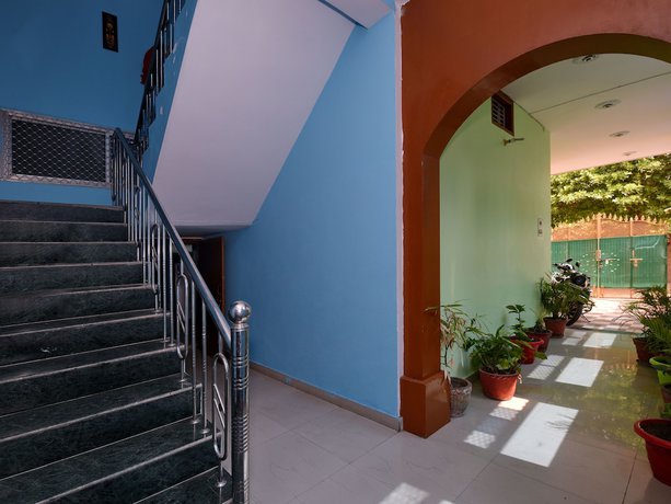 Imagen de los interiores del Hotel OYO 4409 Chaitanya Inn. Foto 17