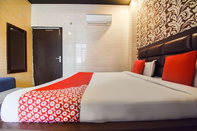 Imagen de la habitación del Hotel OYO 4430 Holy city. Foto 4