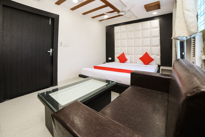 Imagen de la habitación del Hotel OYO 44314 Veer Bhumi Palace. Foto 8