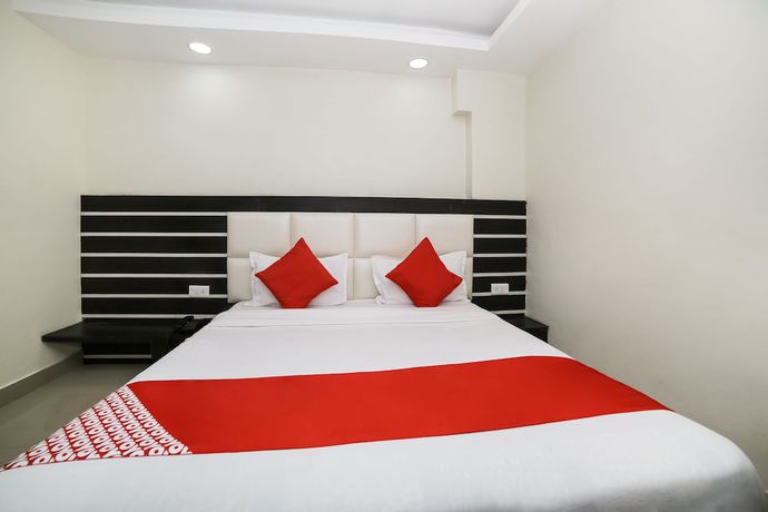 Imagen de la habitación del Hotel OYO 44314 Veer Bhumi Palace. Foto 17