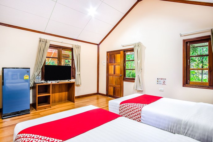 Imagen de la habitación del Hotel OYO 451 Samran​ Resort. Foto 17