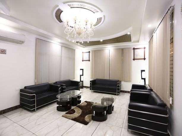 Imagen de los interiores del Hotel OYO 4635 Sheetal. Foto 17