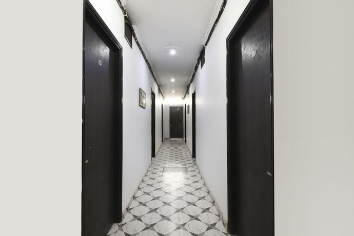 Imagen de los interiores del Hotel OYO 46735 Royal Dreams. Foto 16
