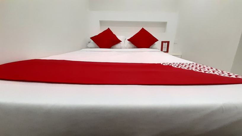 Imagen de la habitación del Hotel OYO 470 Jrja. Foto 2
