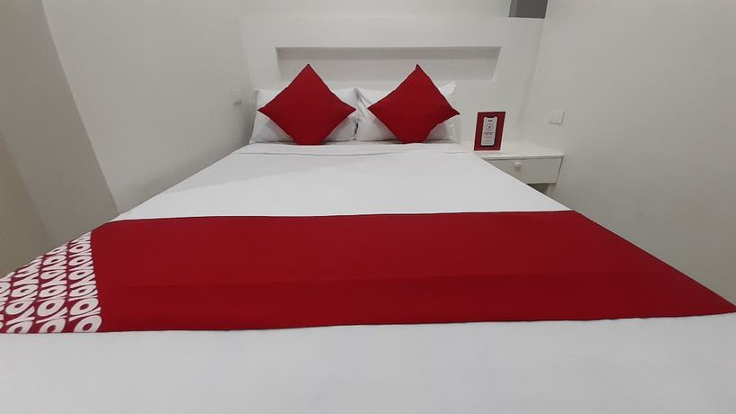 Imagen de la habitación del Hotel OYO 470 Jrja. Foto 7
