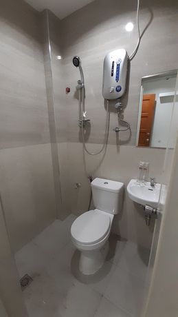 Imagen de la habitación del Hotel OYO 470 Jrja. Foto 12