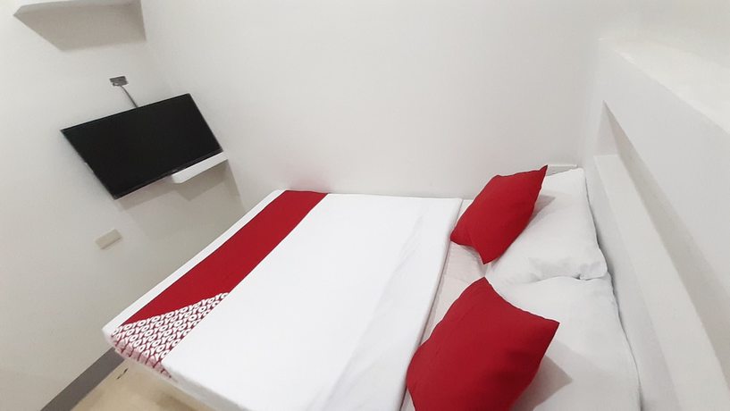 Imagen de la habitación del Hotel OYO 470 Jrja. Foto 16