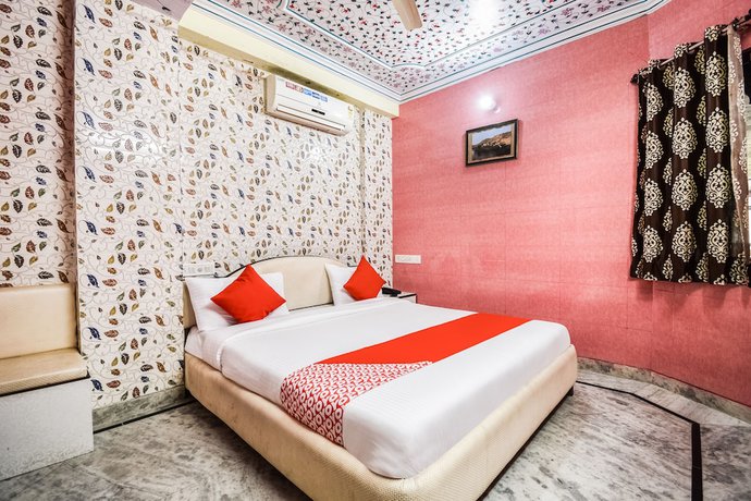 Imagen de la habitación del Hotel OYO 48665 Kesar Palace. Foto 3
