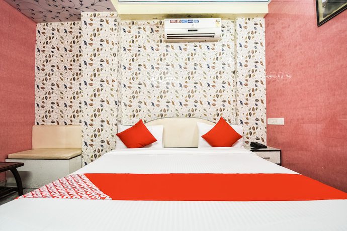 Imagen de la habitación del Hotel OYO 48665 Kesar Palace. Foto 4
