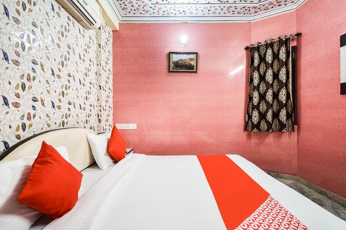 Imagen de la habitación del Hotel OYO 48665 Kesar Palace. Foto 13