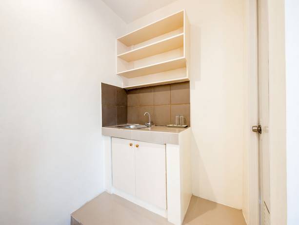 Imagen de la habitación del Hotel OYO 490 V-cat Apartelle. Foto 16
