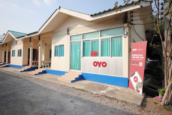 Imagen de los interiores del Hotel OYO 496 Chok Phikul Thong Resort. Foto 18