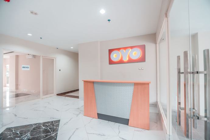 Imagen de los interiores del Hotel OYO 498 Green Lake View Ciputat. Foto 15