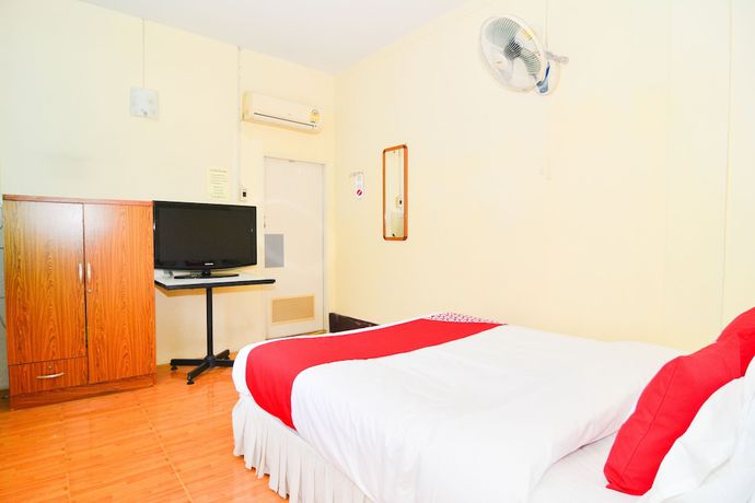 Imagen de la habitación del Hotel OYO 499 Pattaraporn. Foto 6