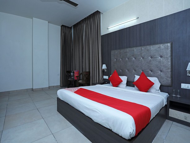 Imagen de la habitación del Hotel OYO 5192 Laj Regency. Foto 6