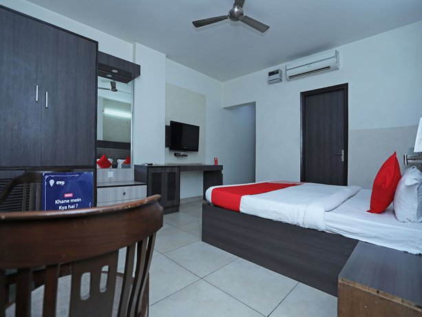 Imagen de la habitación del Hotel OYO 5192 Laj Regency. Foto 7