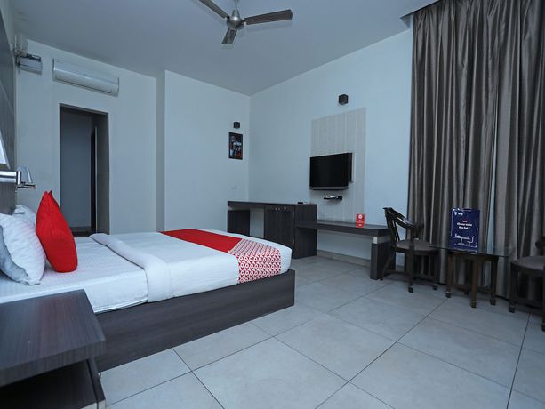 Imagen de la habitación del Hotel OYO 5192 Laj Regency. Foto 8