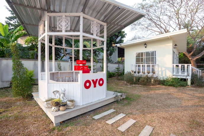 Imagen de los interiores del Hotel OYO 556 Chaisathan Cottage. Foto 16