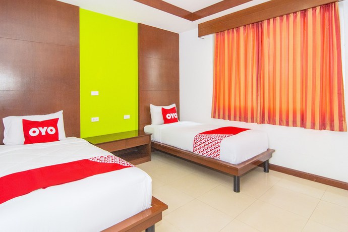 Imagen de la habitación del Hotel OYO 561 Kor Wanburi. Foto 4