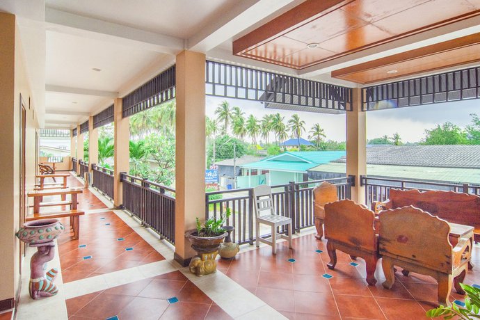 Imagen de los interiores del Hotel OYO 561 Kor Wanburi. Foto 16