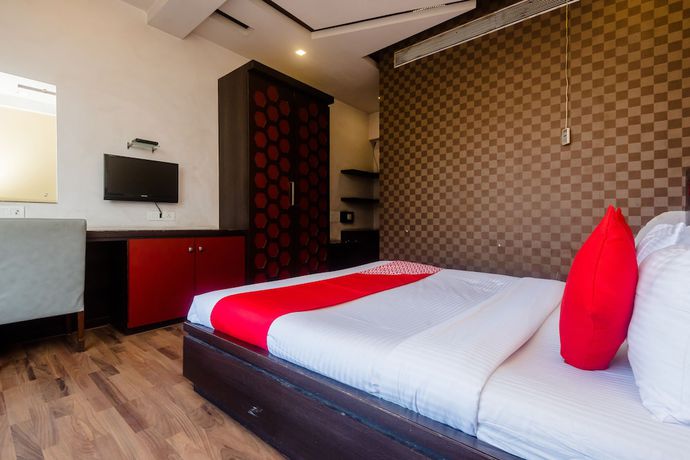 Imagen de la habitación del Hotel OYO 5699 Monarch Boutique. Foto 3