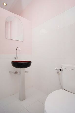 Imagen de la habitación del Hotel OYO 587 Baan Taklom Chomtalay. Foto 5